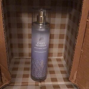 Bath and body works Cozy Season fragrance mist